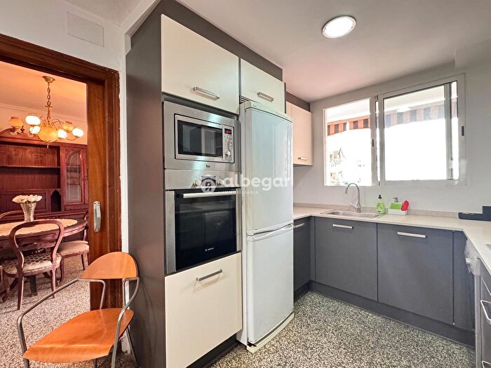 Casas en venta y pisos alquiler - 1