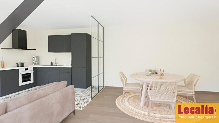 Casas en venta y pisos alquiler - 1
