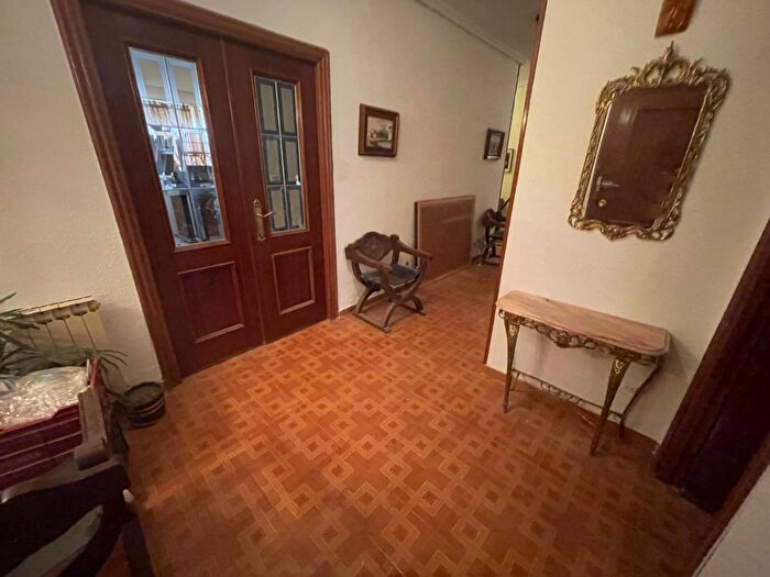 Piso en venta en Valdepeñas, Ciudad Real de 5 habitaciones