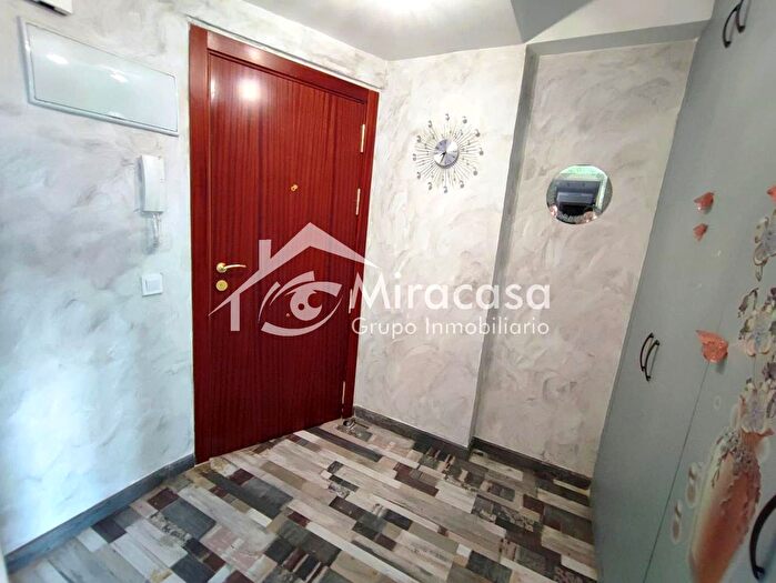 Casas en venta y pisos alquiler - 1