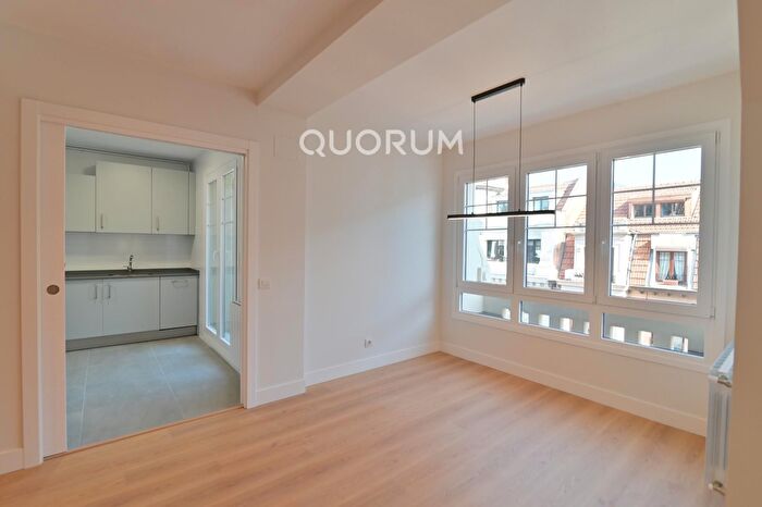 Casas en venta y pisos alquiler - 3