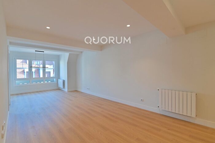 Casas en venta y pisos alquiler - 2