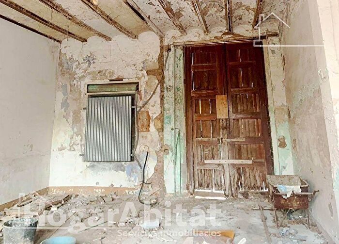 Casas en venta y pisos alquiler - 1