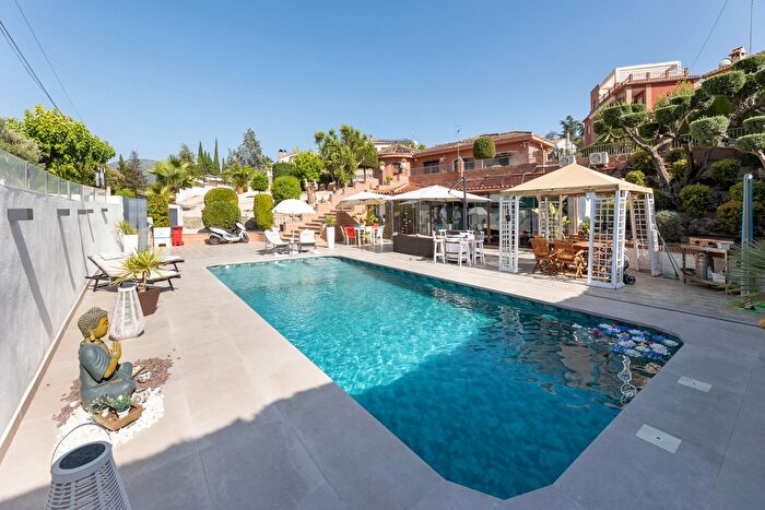 Casa en venta en Gójar, Granada de 4 habitaciones