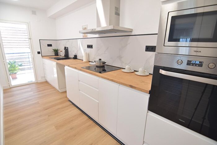 Casas en venta y pisos alquiler - 2