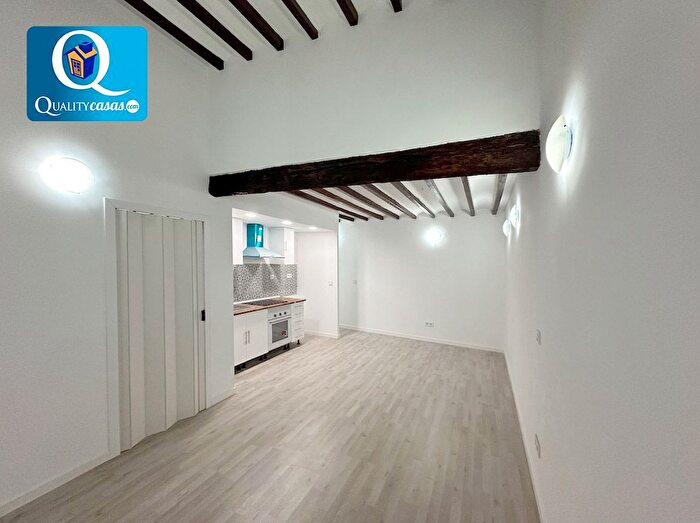 Casas en venta y pisos alquiler - 1