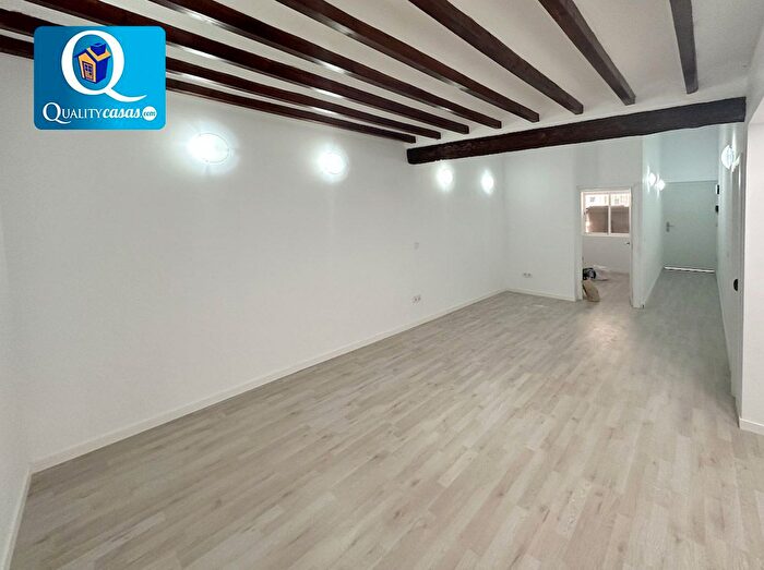 Casas en venta y pisos alquiler - 3