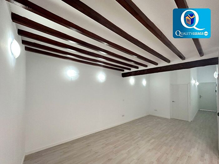 Casas en venta y pisos alquiler - 2
