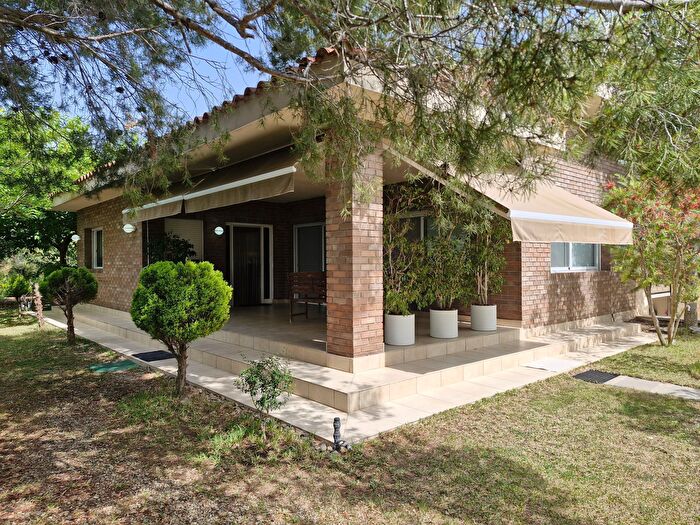 Casa en venta en LAlbiol, Tarragona de 3 habitaciones
