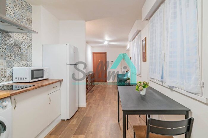 Casas en venta y pisos alquiler - 3