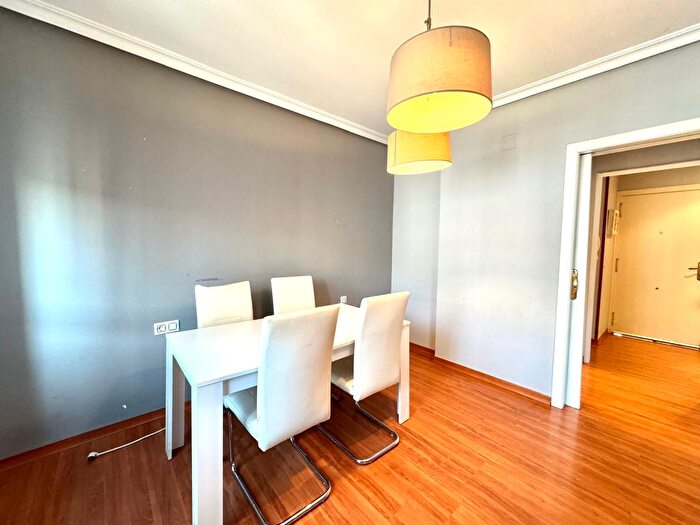 Casas en venta y pisos alquiler - 2