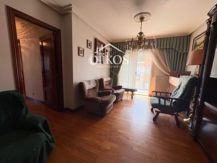 Casas en venta y pisos alquiler - 2