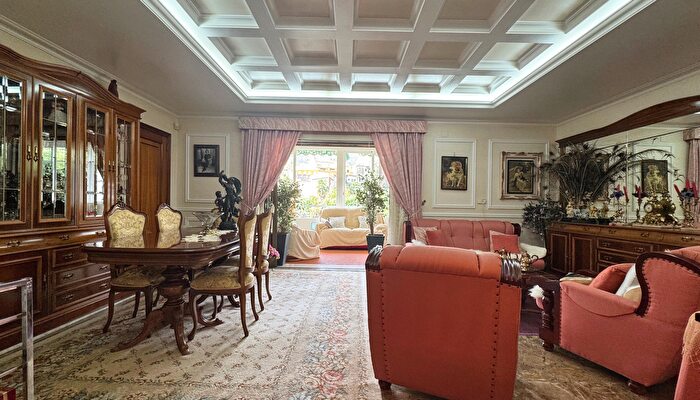 Casa en venta en Adsubia, Alicante de 5 habitaciones