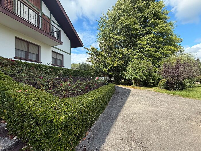 Casas en venta y pisos alquiler - 2