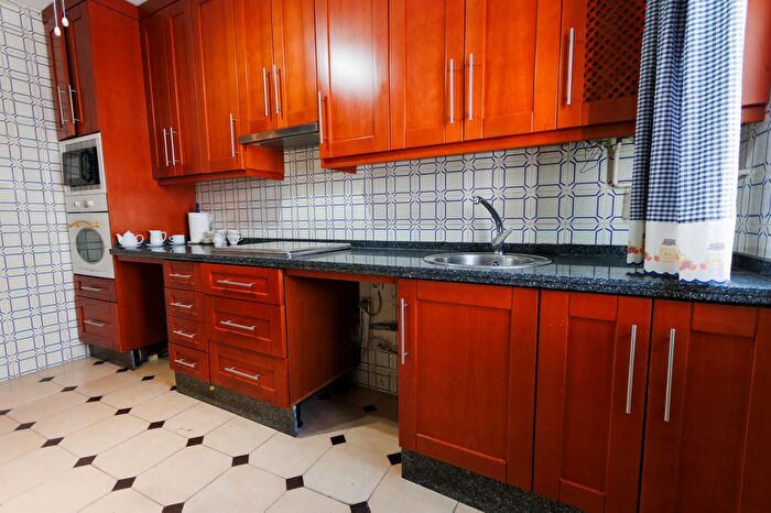 Casas en venta y pisos alquiler - 2
