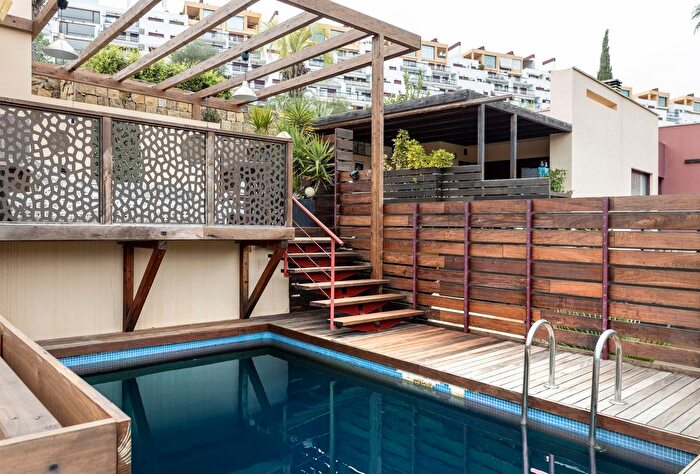 Casas en venta y pisos alquiler - 1