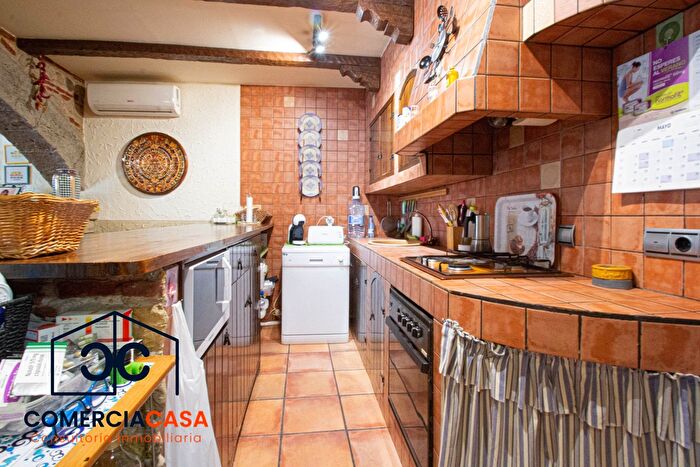 Casas en venta y pisos alquiler - 3