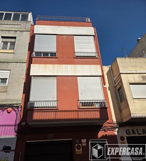 Casas en venta y pisos alquiler - 1