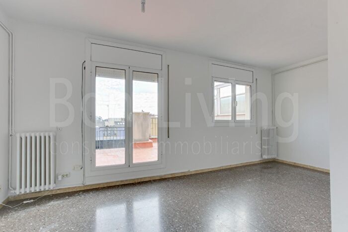 Piso en venta en Gràcia, El Camp den Grassot i Gràcia Nova de 4 habitaciones