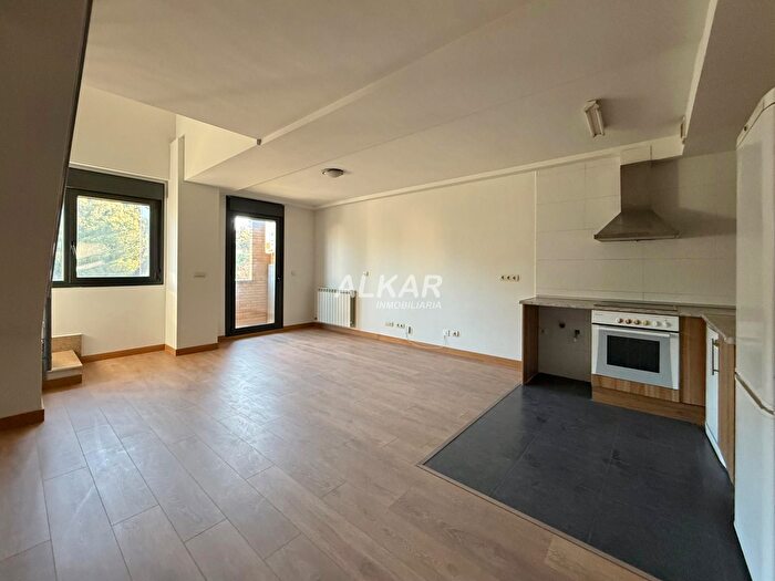 Casas en venta y pisos alquiler - 2