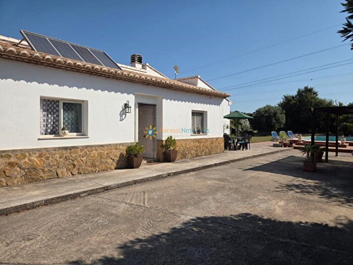 Casas en venta y pisos alquiler - 2