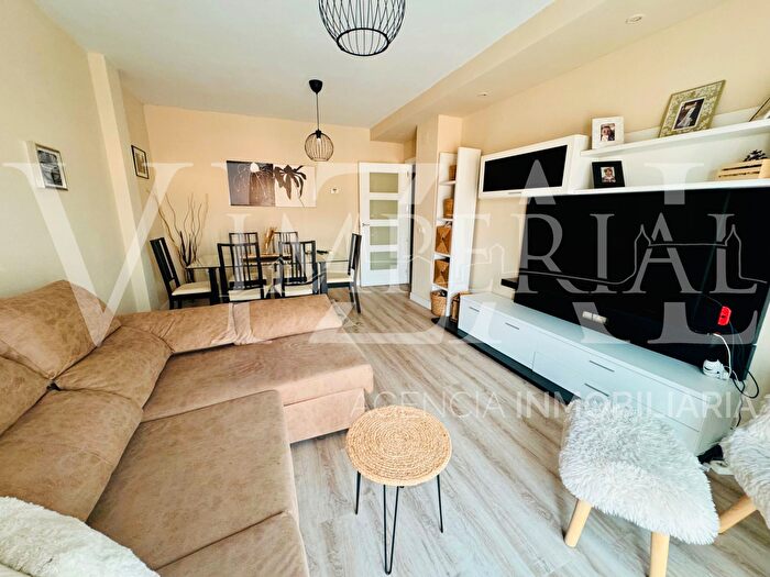 Casas en venta y pisos alquiler - 2