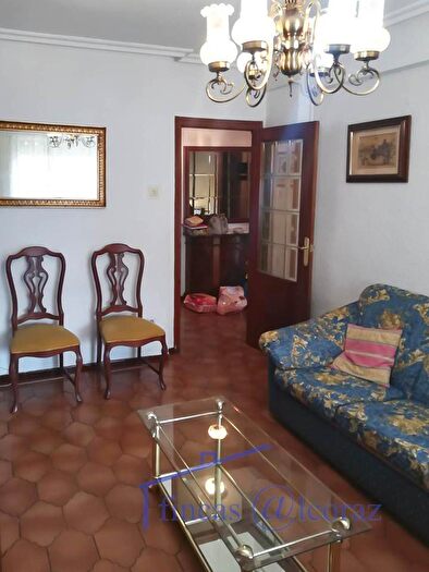 Casas en venta y pisos alquiler - 2