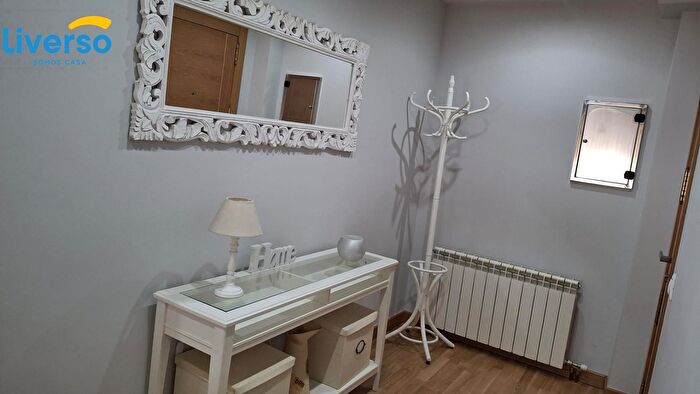 Casas en venta y pisos alquiler - 1