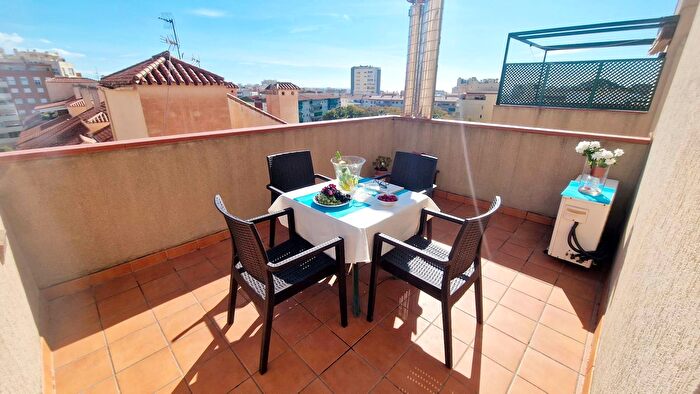Casas en venta y pisos alquiler - 1