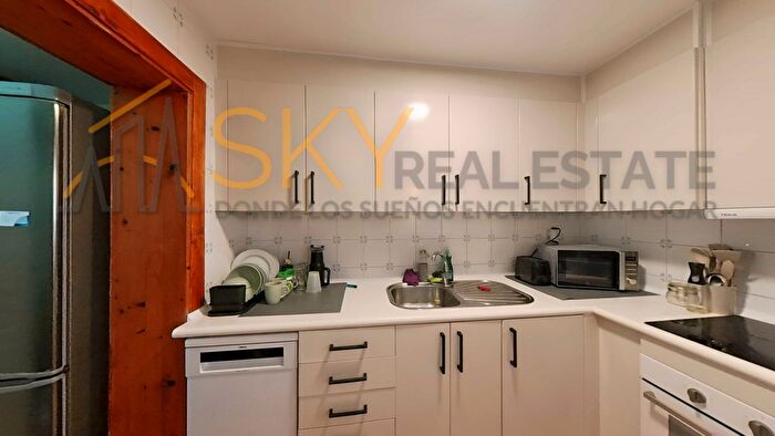 Casas en venta y pisos alquiler - 3