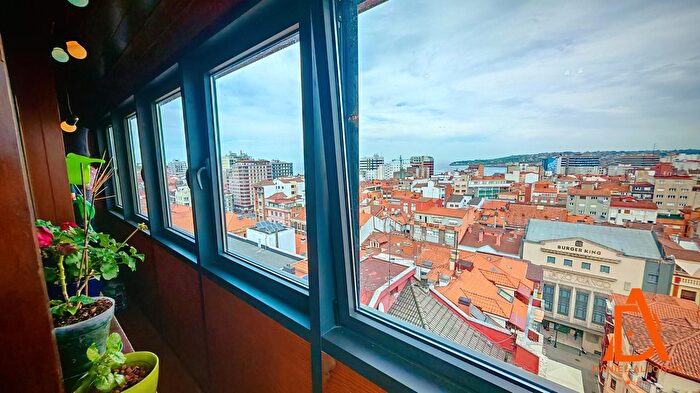 Casas en venta y pisos alquiler - 3