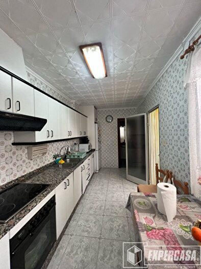 Casas en venta y pisos alquiler - 2