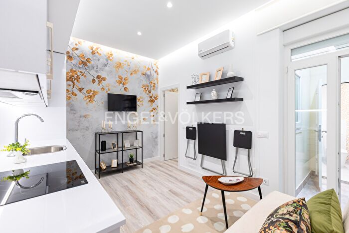Casas en venta y pisos alquiler - 1