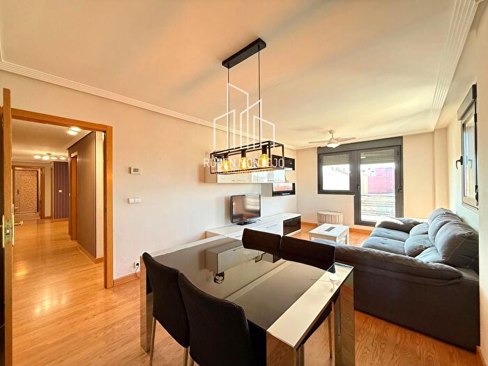 Casas en venta y pisos alquiler - 1
