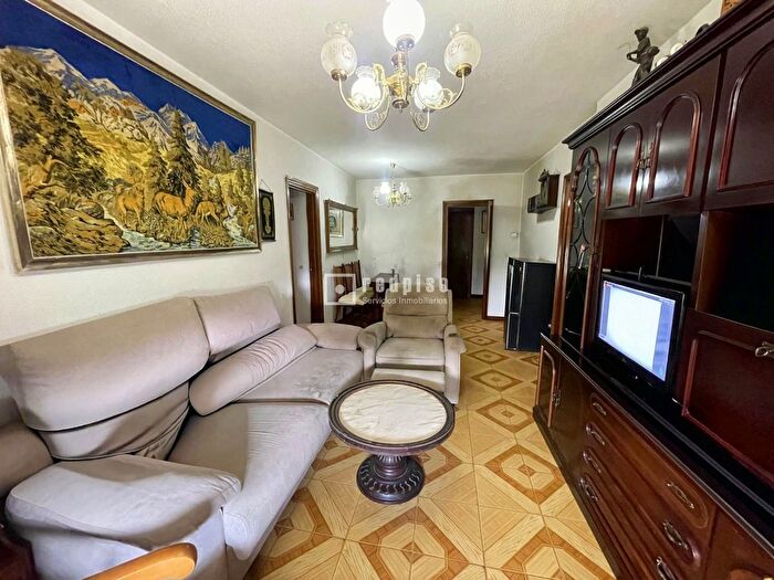 Casas en venta y pisos alquiler - 1