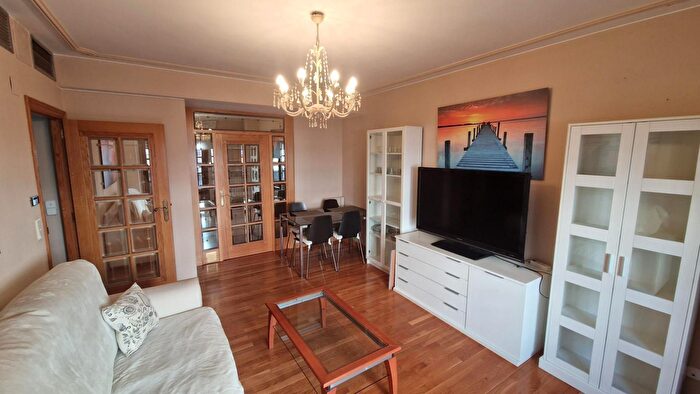 Casas en venta y pisos alquiler - 2