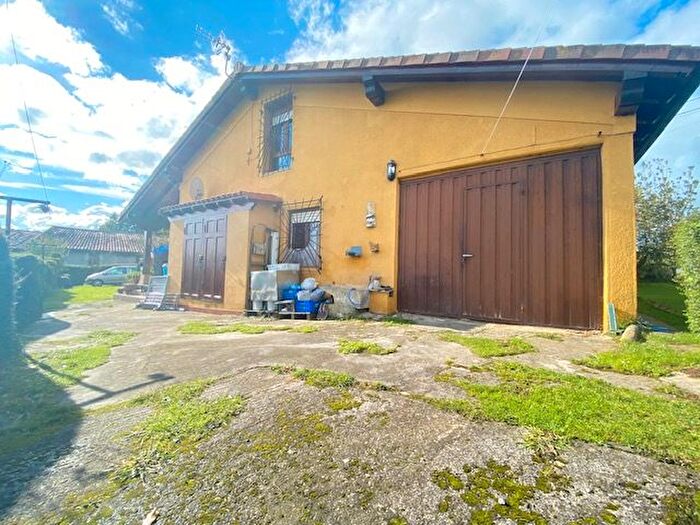 Casa en venta en Santillana del Mar, Cantabria de 4 habitaciones