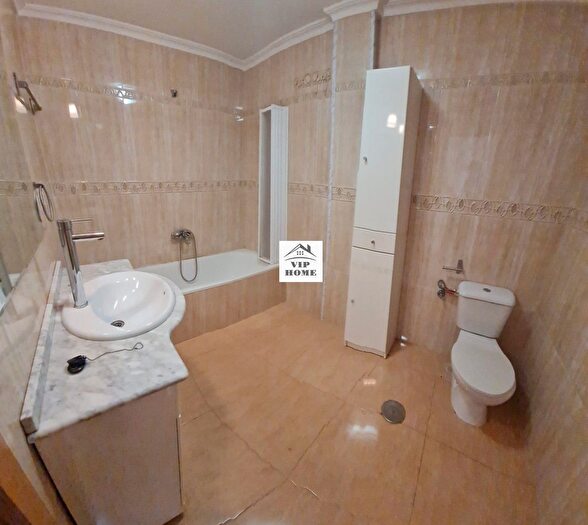 Casas en venta y pisos alquiler - 3