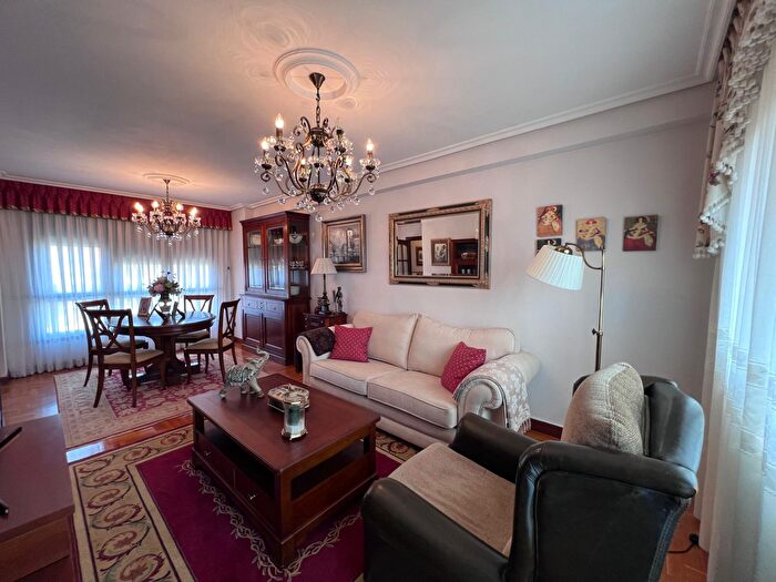 Casas en venta y pisos alquiler - 3