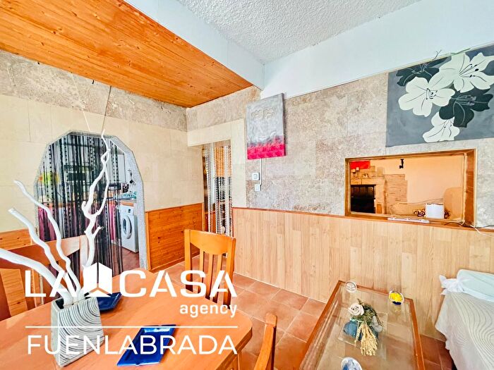 Casas en venta y pisos alquiler - 3
