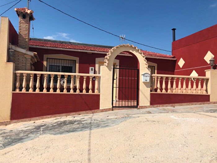 Casa en venta en San Miguel de Salinas, Alicante de 3 habitaciones