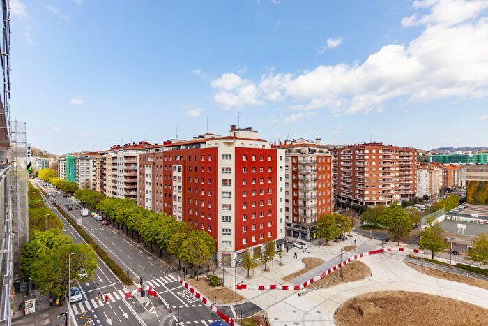 Casas en venta y pisos alquiler - 3