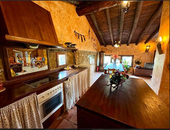 Casa en venta en Morella, Castellón de 4 habitaciones