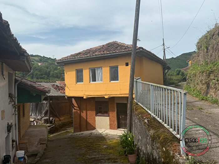 Casas en venta y pisos alquiler - 1
