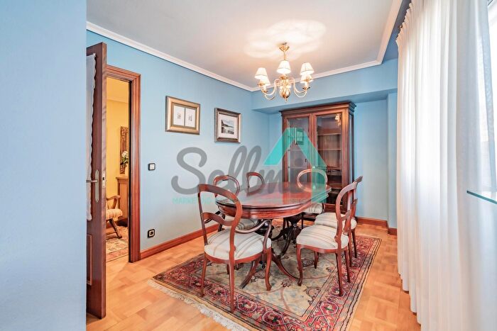 Casas en venta y pisos alquiler - 3