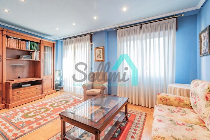Casas en venta y pisos alquiler - 1