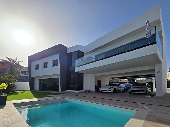 Casa en venta en Vegueta Cono Sur Tafira, Tafira de 3 habitaciones