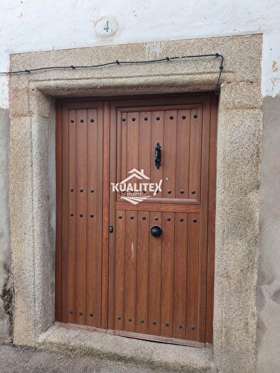 Casas en venta y pisos alquiler - 1