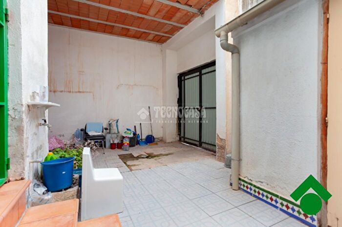 Casas en venta y pisos alquiler - 3