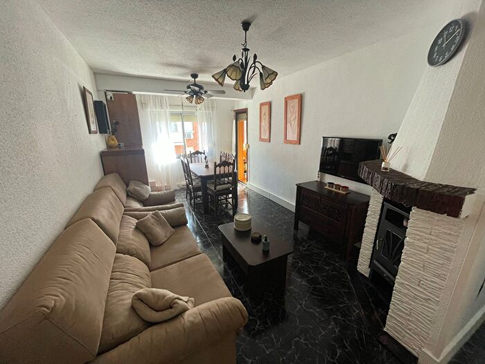 Casas en venta y pisos alquiler - 2